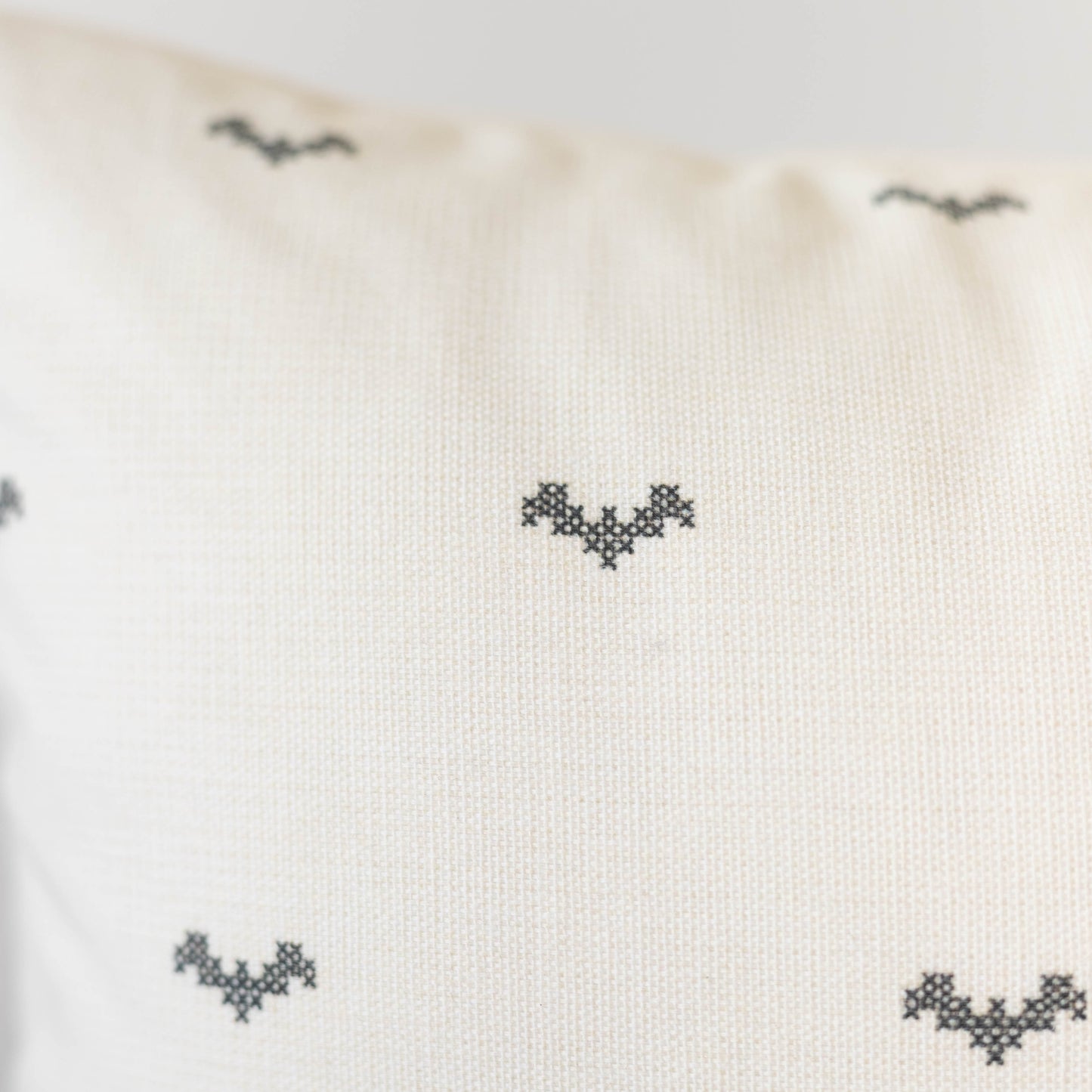 Batstitch - 18" | 20" | 22" | 12x20"