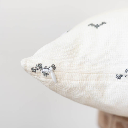 Batstitch - 18" | 20" | 22" | 12x20"