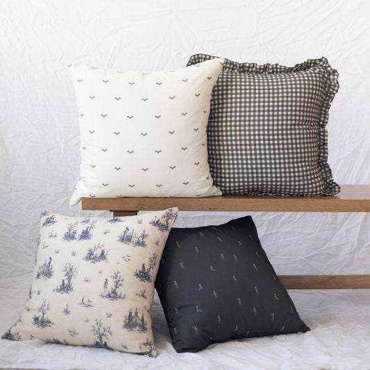 Raven Halloween Pillow Cover 4-Pack - 18" | 22"