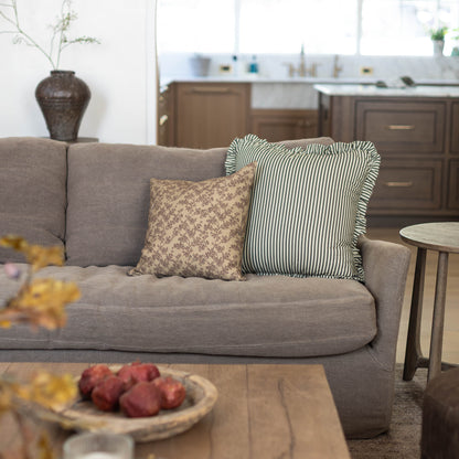 Willow Ruffle - 18" | 22" | 26" | 12x20" | 12x40"
