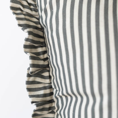 Willow Ruffle - 18" | 22" | 26" | 12x20" | 12x40"