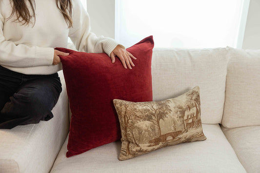 Oxblood Velvet - 18" | 22"
